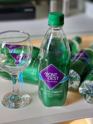 몽베스트 Montbest with Sparkling water Plain 20병 — 5점을 준 리뷰어가 2023년 2월 올린 사용 사진