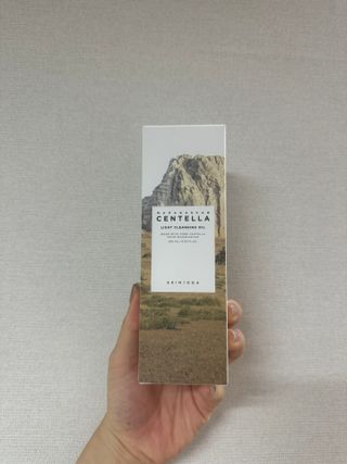 스킨1004 [SKIN1004] 마다가스카르 센텔라 라이트 클렌징 오일 200ml — 5점을 준 리뷰어가 2024년 7월 올린 사용 사진
