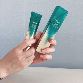 [NEW 탄력유턴 아이크림] AHC 유스 래스팅 리얼 아이크림 포 페이스 — 4점을 준 리뷰어가 2021년 4월 올린 사용 사진