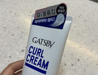 [갸스비] 곱슬 머리부터 파마까지 남자의 컬을 위한 갸스비 컬크림 — 5점을 준 리뷰어가 2021년 10월 올린 사용 사진