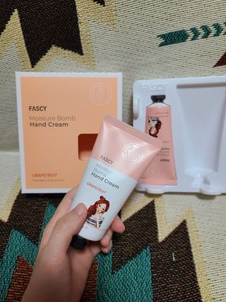 파시 FASCY 高保湿ハンドクリーム40ml+80ml セット — 5점을 준 리뷰어가 2021년 8월 올린 사용 사진