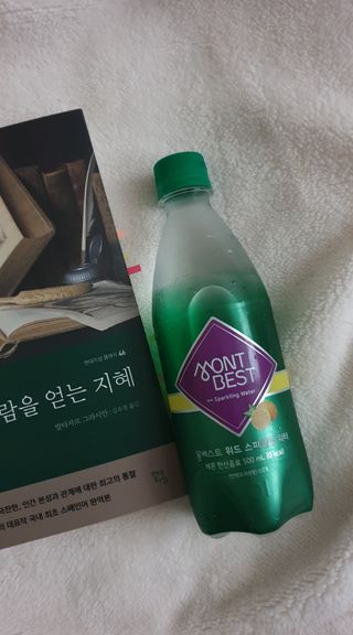 몽베스트 Montbest with Sparkling water Lemon OR Lime 20병(랜덤) — 5점을 준 리뷰어가 2022년 11월 올린 사용 사진
