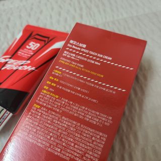 약손명가코스메틱 에오스보떼 스피드터치 선크림 50ml — 5점을 준 리뷰어가 2021년 8월 올린 사용 사진
