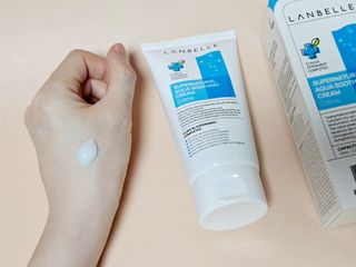 랑벨 수퍼내츄럴 아쿠아 수딩 크림 100ml — 5점을 준 리뷰어가 2022년 5월 올린 사용 사진
