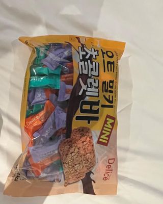 델리스 오트 밀키 초콜릿 바 — 4점을 준 리뷰어가 2022년 3월 올린 사용 사진