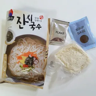 [한면원] 잔치국수 2인분 — 5점을 준 리뷰어가 2022년 7월 올린 사용 사진