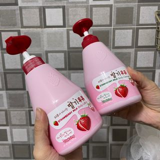 [과일나라] 피부가 마시는 딸기우유 바디클렌저&바디로션 — 4점을 준 리뷰어가 2022년 2월 올린 사용 사진