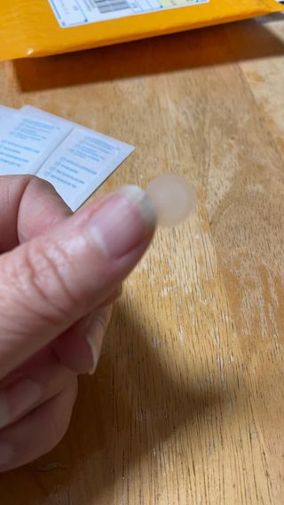 소담스퀘어 상암 디팩코퍼레이션 놀라아워 비건 하이드로콜로이드 클리어 패치 — 5점을 준 리뷰어가 2022년 12월 올린 사용 사진