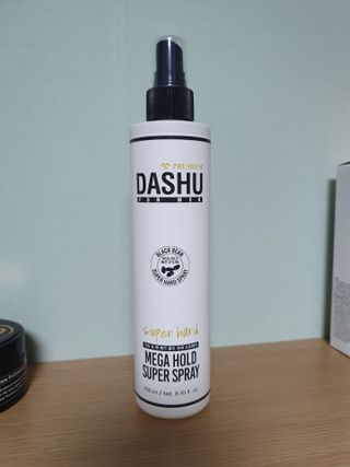다슈코리아 다슈 포 맨 프리미엄 메가 홀드 슈퍼 스프레이 250ml — 4.5점을 준 리뷰어가 2021년 7월 올린 사용 사진