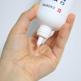 리더스코스메틱 리더스 카밍 바이오틱스 에센스 워터 — 5점을 준 리뷰어가 2022년 5월 올린 사용 사진