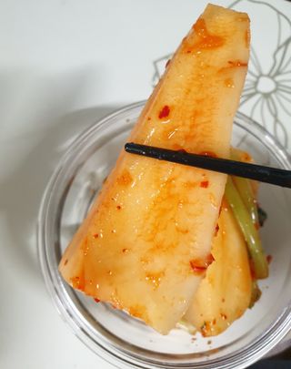 셰프애찬 알타리김치 총각김치 1kg — 5점을 준 리뷰어가 2022년 10월 올린 사용 사진
