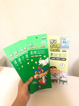 [숨그림]  덴탈마스크 짱구 우리아이 그리고 내가 쓰는 믿을수있는 케릭터 마스크  16종 — 5점을 준 리뷰어가 2021년 10월 올린 사용 사진