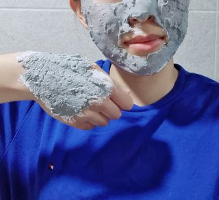 투비어레이디 젤리팩 25g /6종 중 랜덤3종 발송/ 도구가 필요없는 피부관리끝판왕 모델링팩 — 4점을 준 리뷰어가 2021년 6월 올린 사용 사진