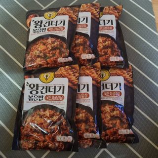 한성기업 무볼레 왕건더기 볶음밥 묵은지삼겹살 — 4점을 준 리뷰어가 2021년 10월 올린 사용 사진