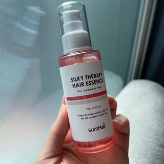 썸헤어 / SUMHAIR 썸헤어 실키 테라피 헤어 에센스 — 4.5점을 준 리뷰어가 2021년 4월 올린 사용 사진