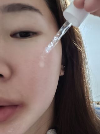 체르엠 스템앤셀 비타민 브라이트닝 에센스 30ml 1개 — 5점을 준 리뷰어가 2022년 4월 올린 사용 사진