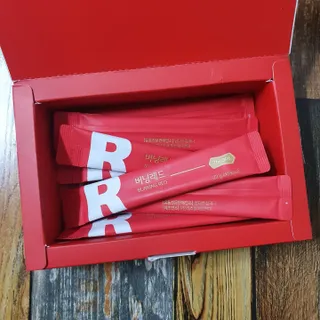 디오르 버닝레드 — 5점을 준 리뷰어가 2022년 2월 올린 사용 사진
