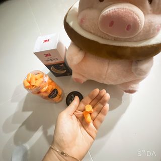 3M 소음방지 수면 귀마개 굿나잇 이어플러그 오렌지/퍼플 50쌍 — 4점을 준 리뷰어가 2023년 7월 올린 사용 사진