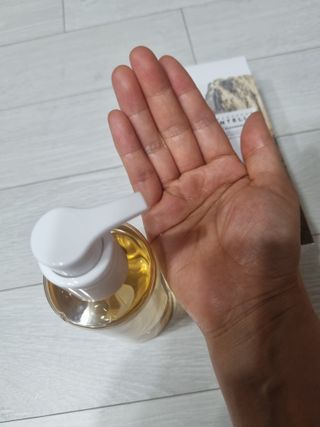 스킨1004 [SKIN1004] 마다가스카르 센텔라 라이트 클렌징 오일 200ml — 5점을 준 리뷰어가 2024년 7월 올린 사용 사진