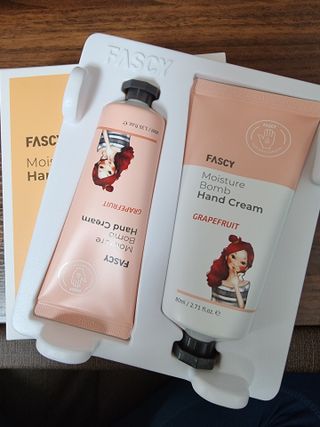 파시 FASCY 高保湿ハンドクリーム40ml+80ml セット — 5점을 준 리뷰어가 2021년 7월 올린 사용 사진