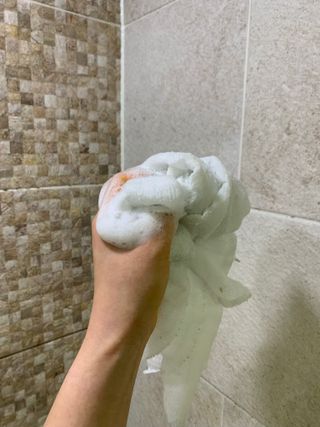 [후르디아] 복숭아 바디워시+바디에센스 세트 — 5점을 준 리뷰어가 2021년 11월 올린 사용 사진