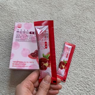 헬스업_쁘띠쁘띠석류콜라겐젤리_20g x 14포 — 4점을 준 리뷰어가 2021년 2월 올린 사용 사진