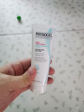 피지오겔 레드수딩 시카밸런스 크림 50ml — 5점을 준 리뷰어가 2022년 4월 올린 사용 사진