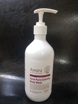 아미니 아크네 퓨어카밍 바디워시 500ml — 5점을 준 리뷰어가 2021년 6월 올린 사용 사진