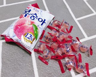 청포도캔디 복숭아캔디 — 5점을 준 리뷰어가 2022년 11월 올린 사용 사진
