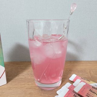 뉴트리미 마이스킨W 센텔라글루타치온C콜라겐 28포 — 5점을 준 리뷰어가 2023년 2월 올린 사용 사진