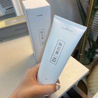 [베러오리진] 무화과 크리미 딥 폼 클렌저/피부 노폐물 & 미세먼지 99 세정 인증 민감성 피부 무자극 인증 — 5점을 준 리뷰어가 2021년 11월 올린 사용 사진