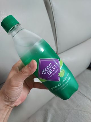 몽베스트 Montbest with Sparkling water Lime20병 — 5점을 준 리뷰어가 2021년 10월 올린 사용 사진