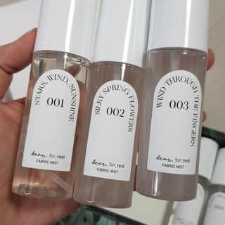 디어포레스트 [5개세트] 숲속의 하루 패브릭미스트 (섬유향수/ 룸스프레이) 50ml 5개 — 5점을 준 리뷰어가 2022년 9월 올린 사용 사진