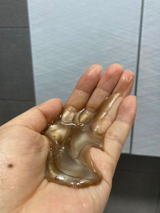 다슈코리아 다슈 데일리 단백질 한방 두피 골드 샴푸 500ml — 5점을 준 리뷰어가 2021년 4월 올린 사용 사진