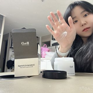 비엔디 2NOW[한글]]BnD 바디 미백 겨드랑이 크림 — 4점을 준 리뷰어가 2024년 12월 올린 사용 사진