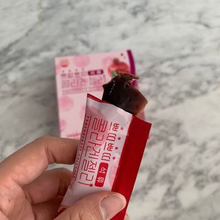 헬스업_쁘띠쁘띠석류콜라겐젤리_20g x 14포 — 5점을 준 리뷰어가 2021년 1월 올린 사용 사진