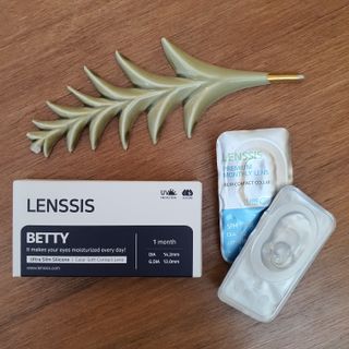 렌시스 LENSSIS [ 렌시스 ] 품절대란템 , 데일리로 쓰기 좋은 ＃베티 시리즈 1개월용 ｜ 5컬러 중 택1 ｜ — 5점을 준 리뷰어가 2021년 4월 올린 사용 사진