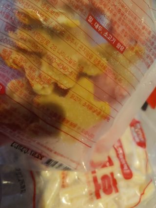 빨간키트 떡볶이 밀키트 2~3인분 매운맛 국물 떡볶이 만들기 쉬운 황금 레시피 분말 소스로 간편한 요리 — 5점을 준 리뷰어가 2021년 8월 올린 사용 사진