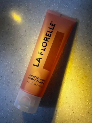 라플로렐 프로방스 로즈 폼클렌저 — 5점을 준 리뷰어가 2022년 1월 올린 사용 사진