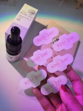 라라로즈데이 시즌2 천연 아로마오일 Y존 케어 속옷향수 이너퍼퓸 5ml  여성의 자존감을 UP시키자 — 5점을 준 리뷰어가 2021년 9월 올린 사용 사진