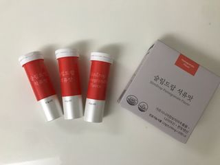 [슬림드랍 석류맛] 건기식 다이어트 보조제 겸 비타민 — 5점을 준 리뷰어가 2022년 2월 올린 사용 사진