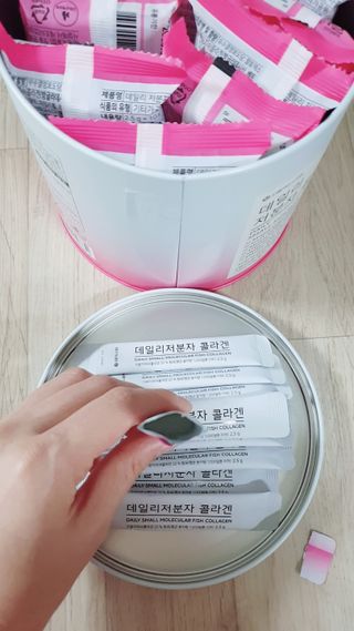 서울약사신협_데일리저분자콜라겐_2.5g x 100포 — 5점을 준 리뷰어가 2021년 5월 올린 사용 사진