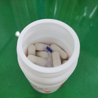프리마인 성큼다가온 봄, 이너뷰티를 챙겨야 피부도 화사하게, 컨디션도 활기차게. 흡수율을 높인 고효율 비타민. — 4점을 준 리뷰어가 2022년 4월 올린 사용 사진