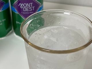 몽베스트 Montbest with Sparkling water Plain 20병 — 5점을 준 리뷰어가 2022년 7월 올린 사용 사진