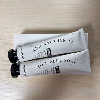 멈칫(MUMCHIT) 넥퍼퓸 NECKPERFUME 2가지 향 — 5점을 준 리뷰어가 2021년 12월 올린 사용 사진
