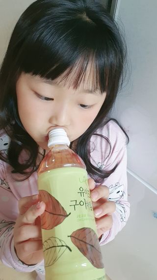 소담스퀘어 상암 제로카페인x제로칼로리 제주 유기농 유이크 구아바잎차 500ml x 6개입 (1박스) — 4점을 준 리뷰어가 2022년 11월 올린 사용 사진