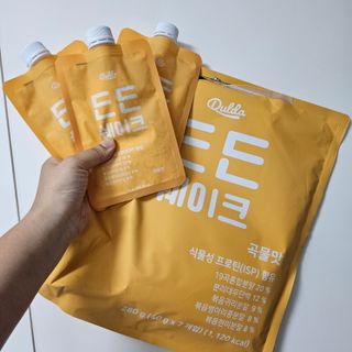 [덜다] 든든 식물성 단백질 쉐이크 40g X 7입 (곡물/딸기) — 5점을 준 리뷰어가 2023년 8월 올린 사용 사진