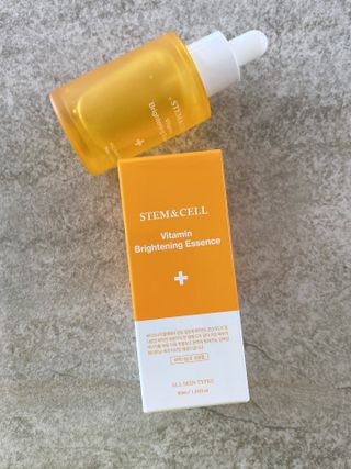 체르엠 스템앤셀 비타민 브라이트닝 에센스 30ml 1개 — 5점을 준 리뷰어가 2021년 10월 올린 사용 사진