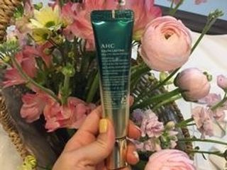 [NEW 탄력유턴 아이크림] AHC 유스 래스팅 리얼 아이크림 포 페이스 — 5점을 준 리뷰어가 2021년 3월 올린 사용 사진