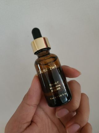 스킨큐어 산다화 비타민c 화이트닝 에센스 30ml — 4점을 준 리뷰어가 2023년 7월 올린 사용 사진